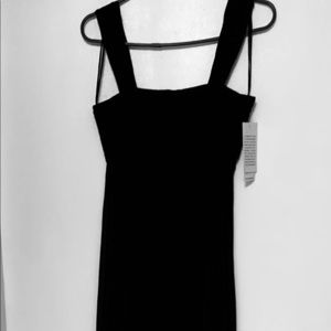 Sleeveless Black Formal Dress